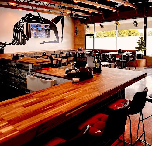 Steady Kitchen and Taps restaurants in Fountain Valley California