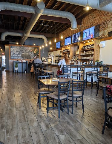 Stompbox Brewing restaurants in Davenport Iowa