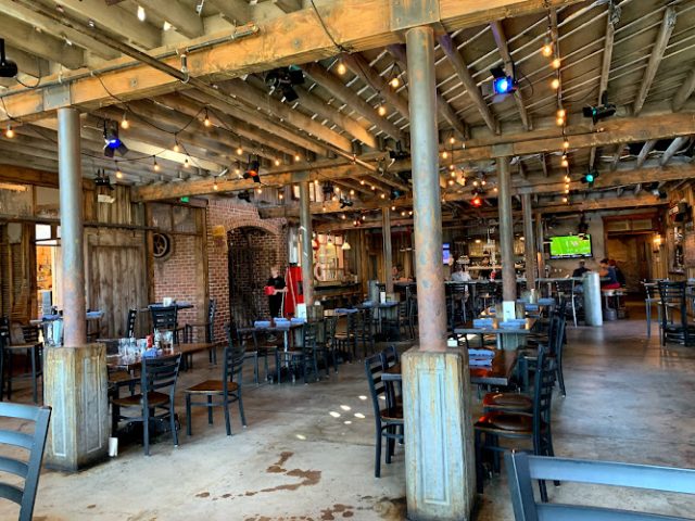 Strap Tank Brewery bars in Springville Utah