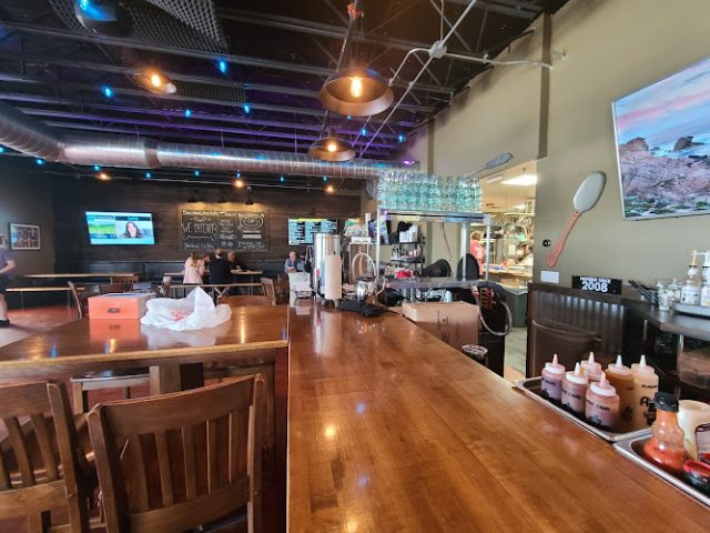 Summit Smokehouse & Tap Room restaurants in Mt Pleasant Michigan