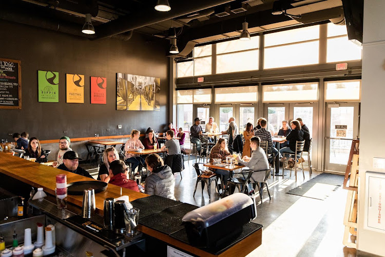 Sunriver Brewing Co. - Oakway Pub restaurants in Eugene Oregon