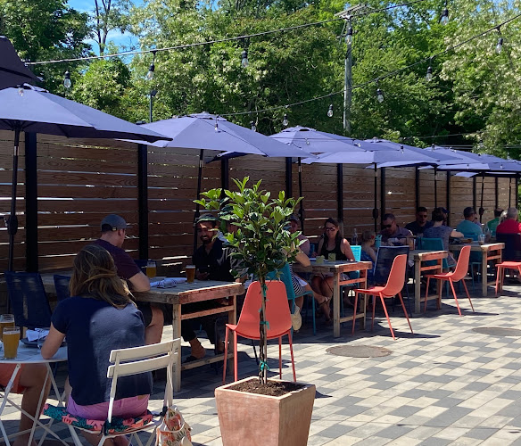 Surfridge Brewing Co restaurants in Essex Connecticut