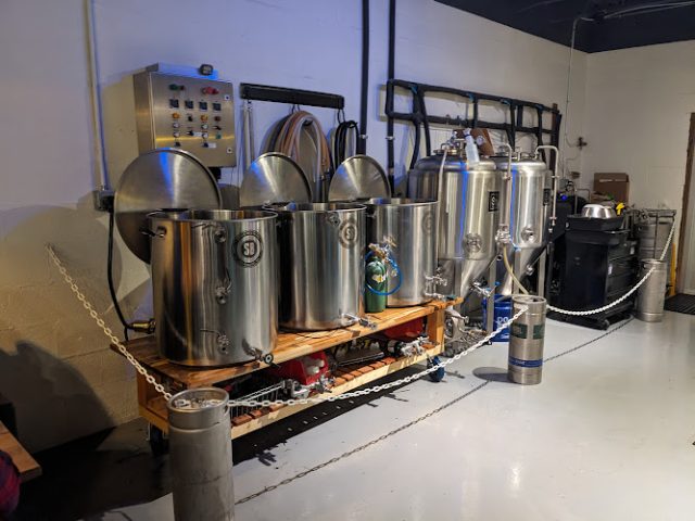 Swäˈrā Brewing Company Brewery in Maryville Tennessee