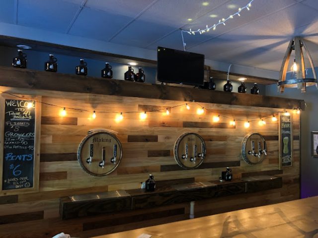 Table 41 Brewing Company restaurants in Cohoes New York