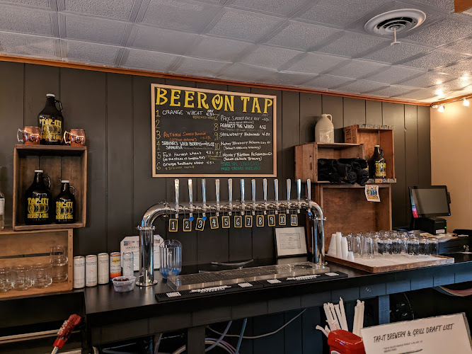 Tap-It Brewery and Grill restaurants in Mt Pleasant Pennsylvania