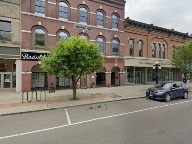 The Darlene Lounge by Modern Methods Brewing Co bars in Warren Ohio