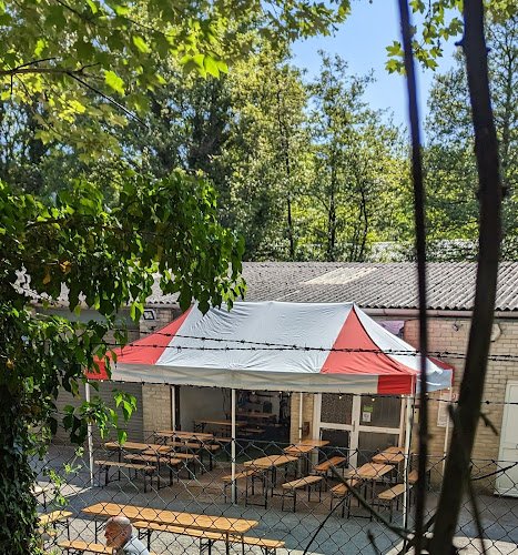 The Fresh Standard Brew Co ltd Brewery in Stroud