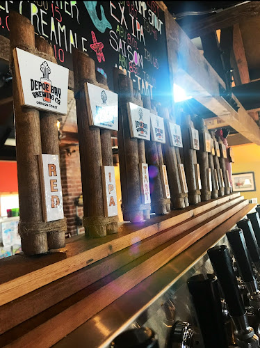 The Horn Public House and Depoe Bay Brewing Company restaurants in Depoe Bay Oregon