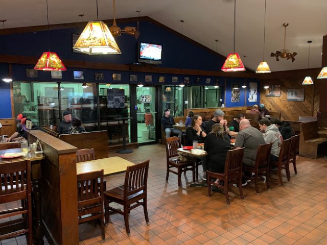 The New Albanian Brewing Company Pizzeria & Public House restaurants in New Albany Indiana