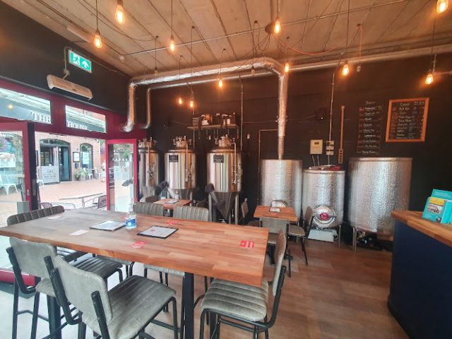 The Outhouse Brewery Ltd restaurants in Wokingham
