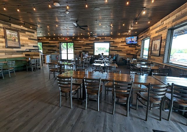 The Q & Brew at Silver Spur Resort restaurants in Canton Texas