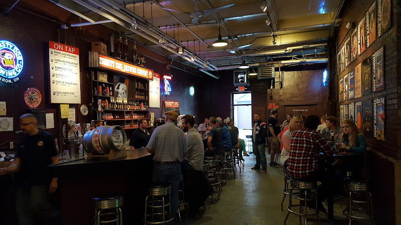 Thirsty Dog Brewing Co. Tap House Brewery in Akron Ohio