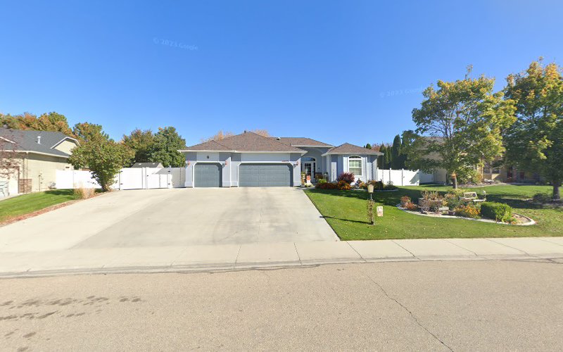 Three Car Garage Brewing Company Brewery in Nampa Idaho