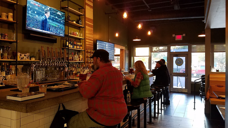 Three Tigers Brewing Company restaurants in Granville Ohio
