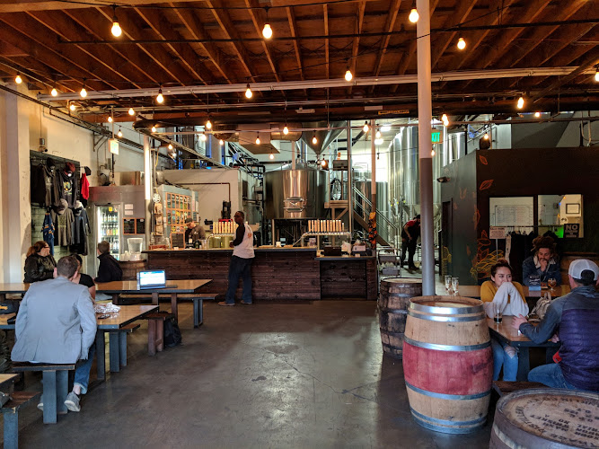 Three Weavers Brewing Company Brewery in Inglewood California