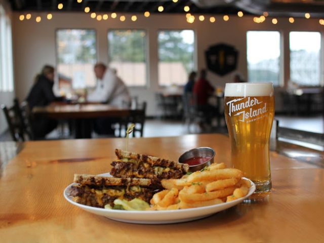 Thunder Island Brewing Co attractions in Cascade Locks Oregon