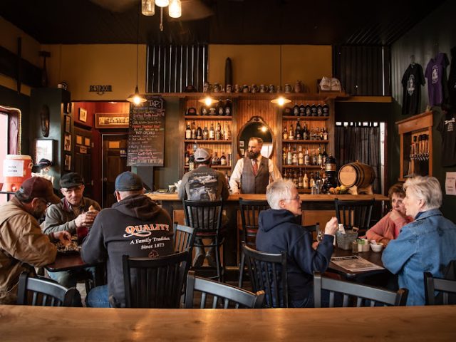 Tiger Town Brewing Co. restaurants in Mitchell Oregon