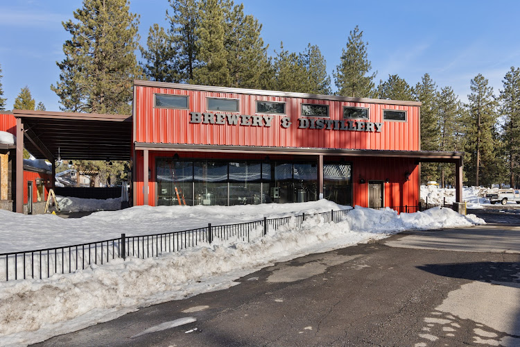 Timber House Brewery and Lodge hotels in Chester California