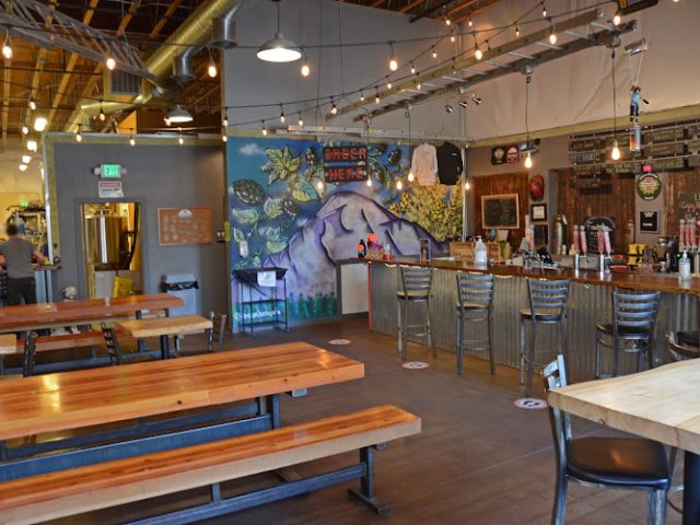 Top Rung Brewing Company Brewery in Lacey Washington