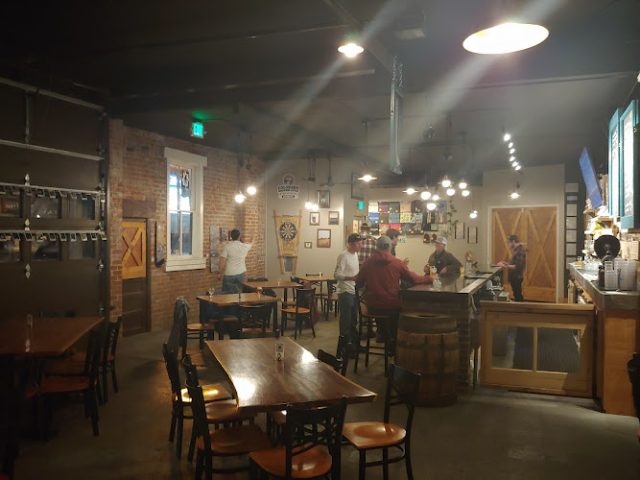 Tres Litros Beer Company Brewery in Salida Colorado
