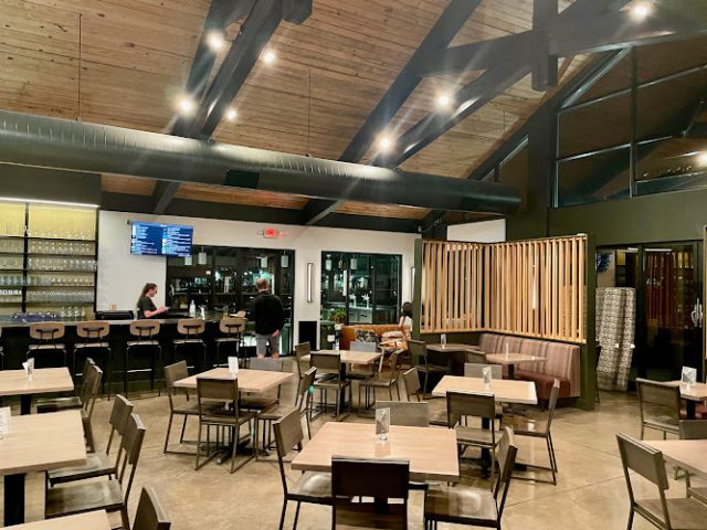 Triple Crossing Beer - Midlothian restaurants in Midlothian Virginia