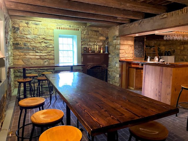 Twin Creeks Brewpub Brewery in Roanoke Virginia