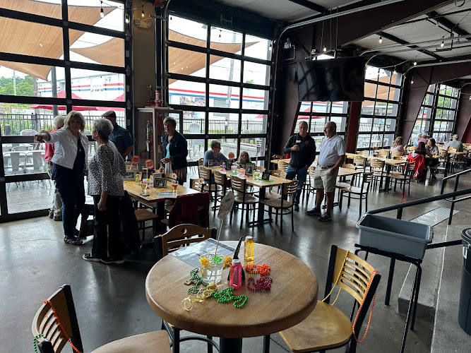 Twisted Track Brewpub restaurants in Roanoke Virginia