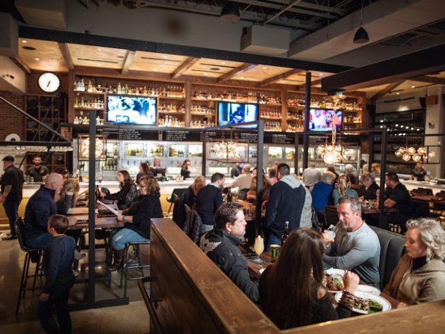 Union Bear Brewing Co. restaurants in Plano Texas