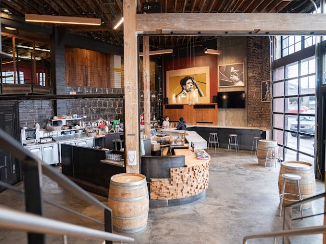 Upright Brewing Brewery in Portland Oregon