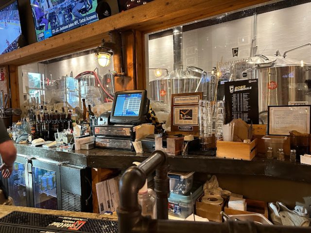 Uptown Deli and Brew restaurants in Westerville Ohio