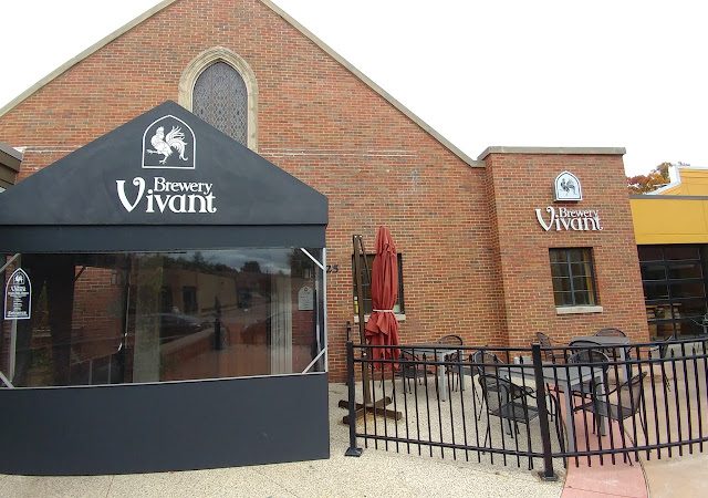 Vivant Brewery + Spirits restaurants in Grand Rapids Michigan