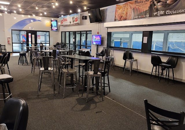 Whiskey Hill Tap Room and Pizza Bar Brewery in Woodridge Illinois