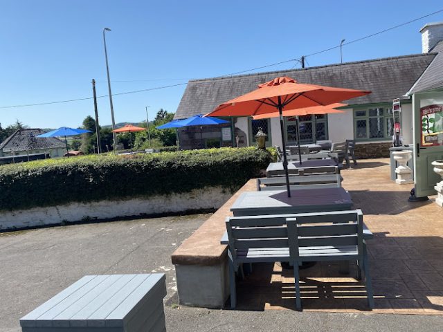 White Hart Inn Llanddarog restaurants in Carmarthen