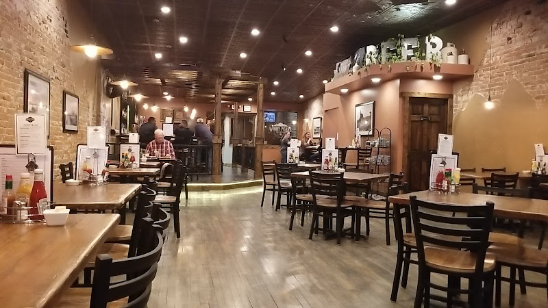 Windy Peaks Brewery & Steakhouse restaurants in Wheatland Wyoming
